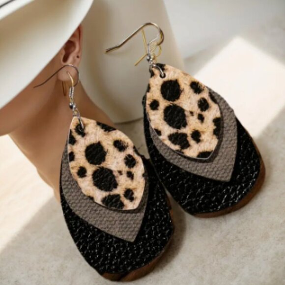 Leopard Print Layered Faux leather Teardrop Earrings - Picture 1 of 2